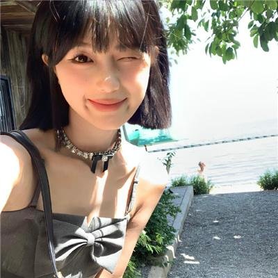 水瓶座女孩